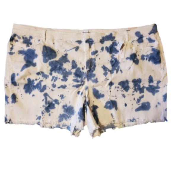 Lane Bryant Pants - Lane Bryant midrise tie dye cut shorts size 34/36.